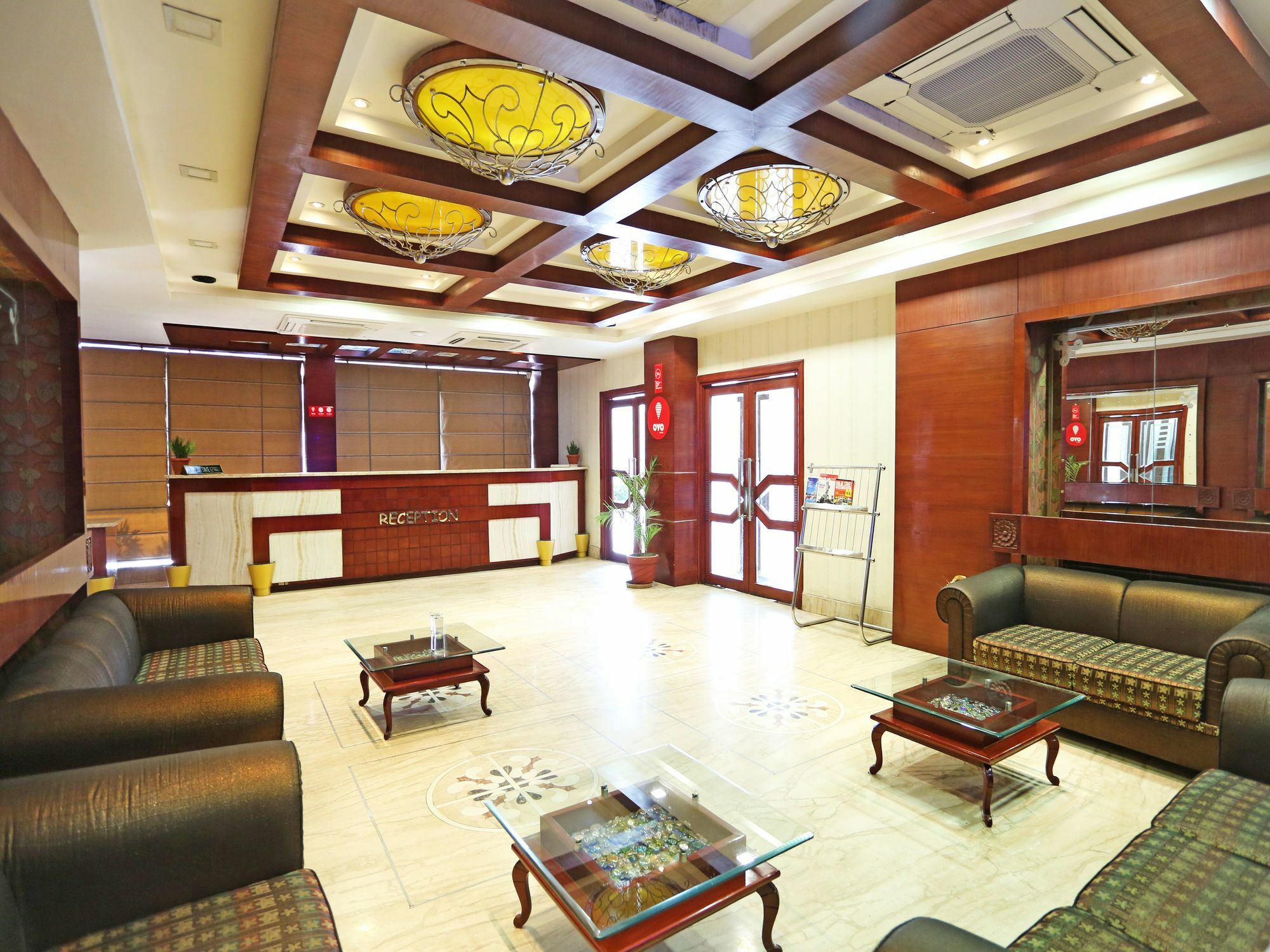 Oyo 2054 New Hotel Broadway Варанаси Экстерьер фото