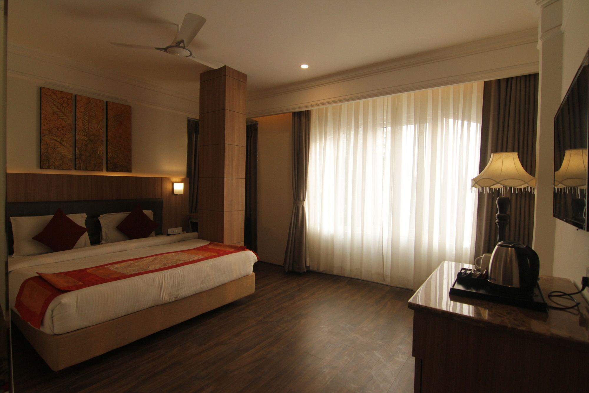 Oyo 2054 New Hotel Broadway Варанаси Экстерьер фото